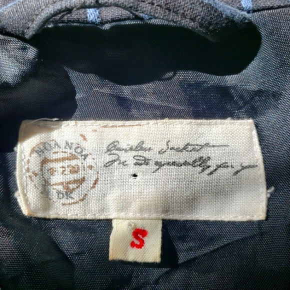 Noa Noa | Striped Padded Coat with Removable Cuffs - Picture 11 of 13